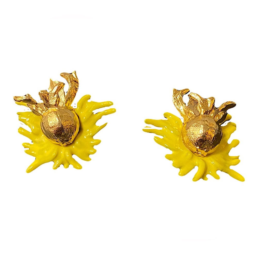 Oscar de la Renta Clip Earrings Yellow Gold Flower